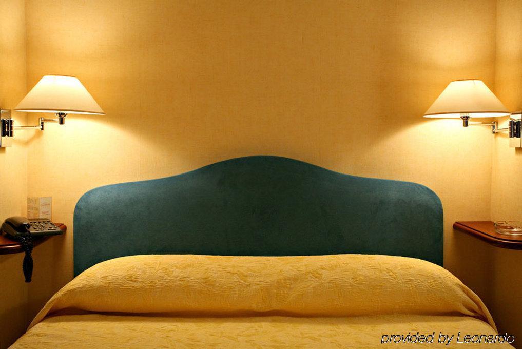 Hotel Concortel Paris Ruang foto
